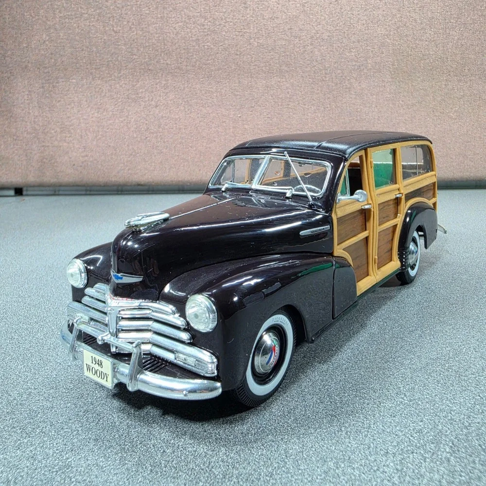 Chevrolet 1948 Woody Wagon Model Unisex OS Black Excellent Fleetmaster Diecast